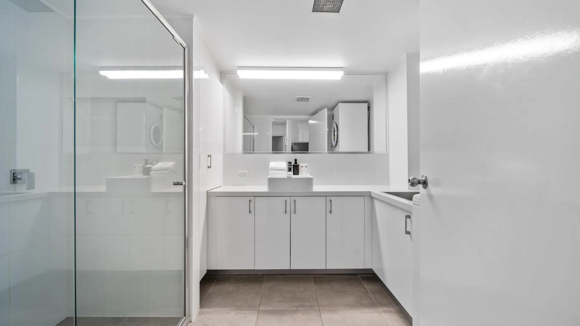 Lindomare Unit 10, 11 Orvieto Tce, Kings Beach Caloundra